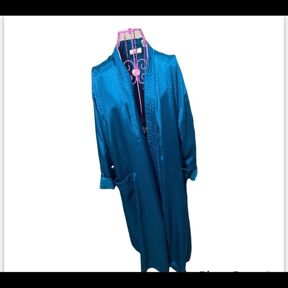 Victoria Secret floral embroidery fabric long robe size M/L